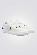 נעליים מבית המותג On Cloud , בעלות מדרס פנימי שמעניק נוחות מירבית ועוטף את הרגל מבפנים לאורך כל היום. סולייה חיצונית שמספקת אחיזה מלאה בקרקע.