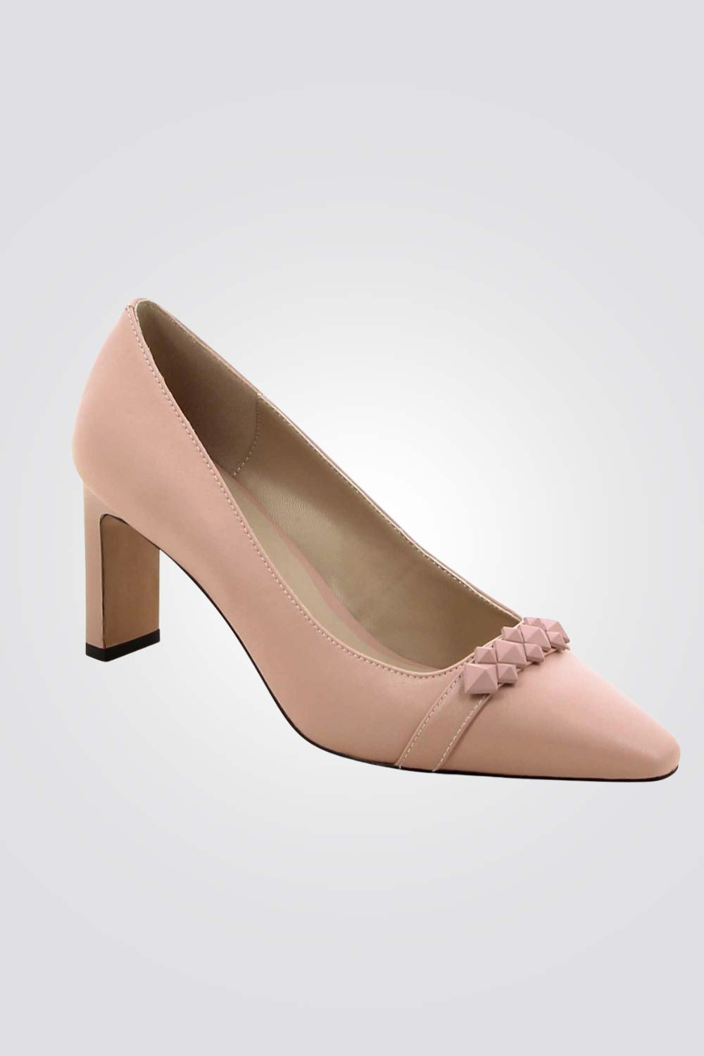 נעלי עקב אלגנטיות