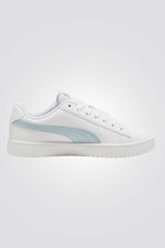 נעליים מבית המותג PUMA , מדרס פנימי שמספק נוחות מירבית בכל צעד. סולייה חיצונית עמידה שמסייעת לאחיזה מלאה בקרקע.