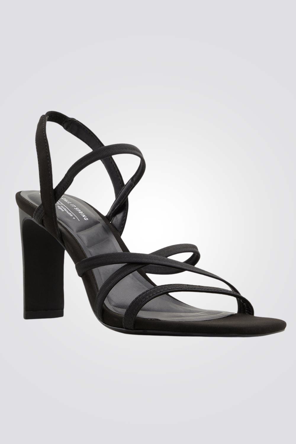 סנדלים מבית המותג CALL IT SPRING , בעלות רצועה אחורית אלסטית להתאמה מושלמת ולשמירה על העקב מונח במקום.