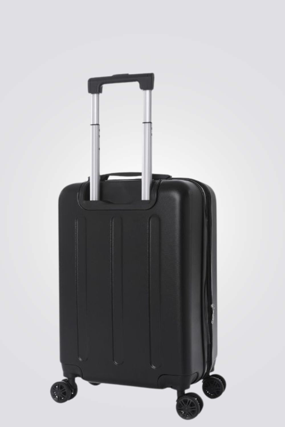 מזוודה מבית המותג DISNEY, עשויה חומר ABS חזק ועמיד.  4 גלגלים כפולים לנסיעה, יציבות וחוזק מירבי , רוכסן הרחבה שמאפשר תוספת קיבלות של כ- 20% נוספים. מנעול קומבינציה מובנה לשמירה מלאה של החפצים שלך. ידית בעלת מנגנון טלסקופי 3 מצבים לנשיאה נוחה יותר. תא אירגון פנימי לחלוקה נוחה יותר ואיחסון קל. רצועות פנימיות להידוק התחולה לאורך כל הדרך. 