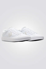 סניקרס מבית המותג CONVERSE , בעלות מדרס פנימי נוח במיוחד בטכנולוגיית Converse Comfort שמספק רכות אופטימלית בכל צעד. סולייה חיצונית לאחיזה מלאה בקרקע.