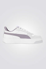 נעליים מבית המותג PUMA, בעלות מדרס פנימי בטכנולוגית SoftFoam+ שעוטף את הרגל ברכות בלתי מתפשרת. סולייה חיצונית שמספקת אחיזה מלאה בקרקע לאורך כל היום.