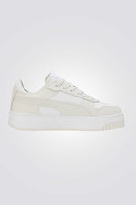 נעליים מבית המותג PUMA, בעלות מדרס פנימי בטכנולוגית SoftFoam+ שעוטף את הרגל ברכות בלתי מתפשרת. סולייה חיצונית שמספקת אחיזה מלאה בקרקע לאורך כל היום.