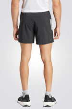 מכנסיים מבית המותג ADIDAS, עשויות מבד מנדף זיעה בטכנולוגית AEROREADY ששומר על הגוף שלך מאורר לאורך כל האימון. כיסים קדמיים בסגירת רוכסן לאיחסון הפריטים החשובים לך בצורה הבטוחה ביותר. מותן אלסטית עם שרוך להתאמה מושלמת. פריטים מחזירי אור שמאפשרים לך להתאמן גם בשעות הערב בצורה בולטת.  מוצר זה מיוצר עם לפחות 70% חומרים ממוחזרים. על ידי שימוש חוזר בחומרים שכבר נוצרו, אנו עוזרים להפחית את הפסולת ואת ההסתמכות שלנו על משאבים סופיים ולהפחית את טביעת הרגל של המוצרים שאנו מייצרים.