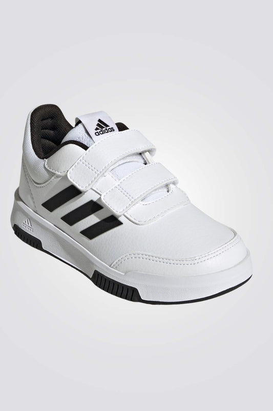 נעליים מבית המותג ADIDAS, בעלות מדרס פנימי שמספק מעטפת רכות מלאה ונוחות אופטימלית בכל צעד. סוליה חיצונית שמאפשרת אחיזה מלאה בקרקע לאורך כל היום. רצועות עליונות בסגירת סקוטש להתאמה מושלמת.החלק העליון הזה עשוי מסדרה של חומרים ממוחזרים, וכולל לפחות 50% תוכן ממוחזר. מוצר זה מייצג רק אחד מהפתרונות שלנו לעזור לסיים את פסולת הפלסטיק