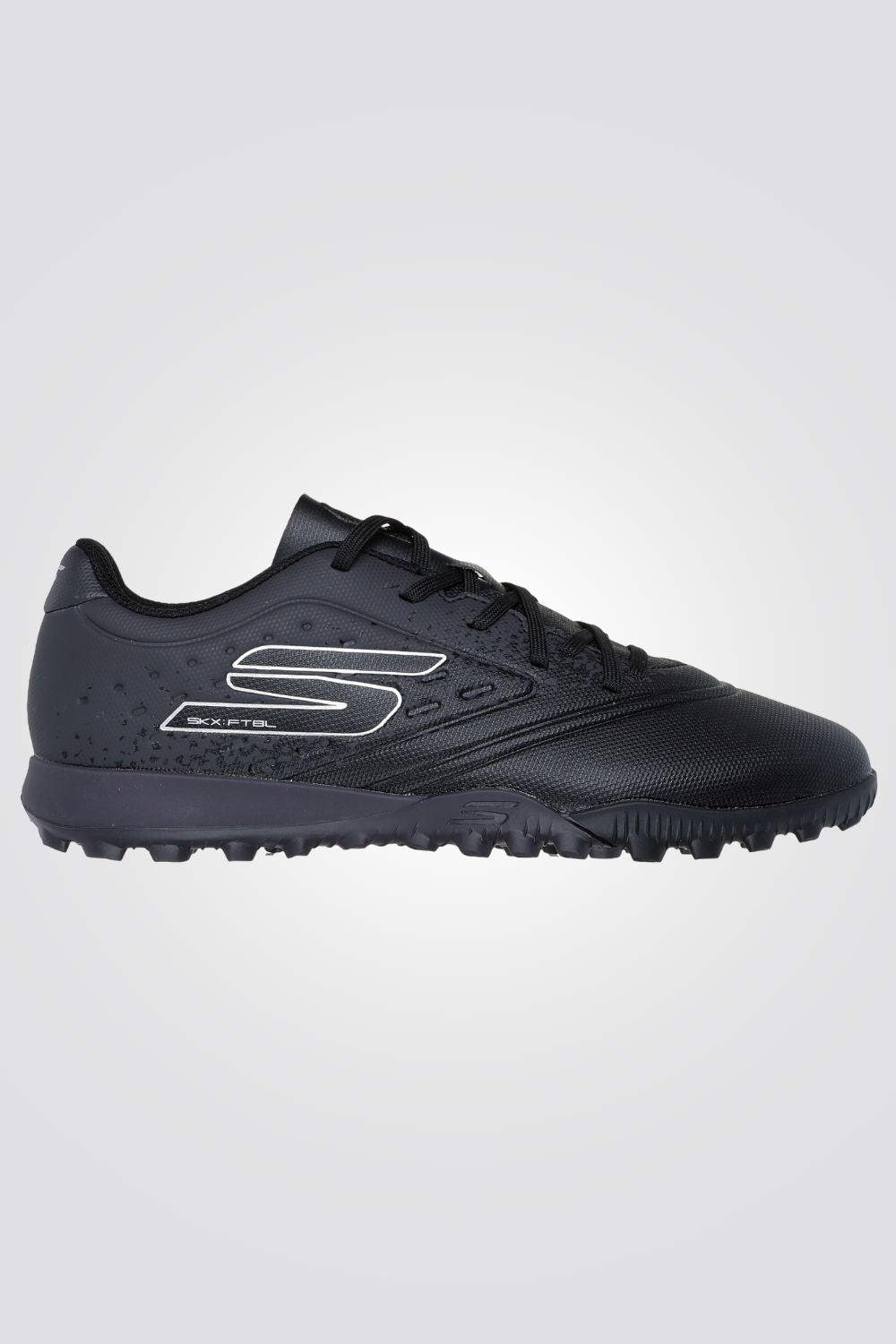 נעליים מבית המותג SKECHERS, בעלות מדרס פנימי בטכנולוגית Skechers Move Foam שמספק מעטפת של רכות בלתי מתפשרת . סוליית גומי חיצונית רספונסיבית שמאפשרת אחיזה מלאה בקרקע ותורמת לביצועים מקסימלים במגרש .