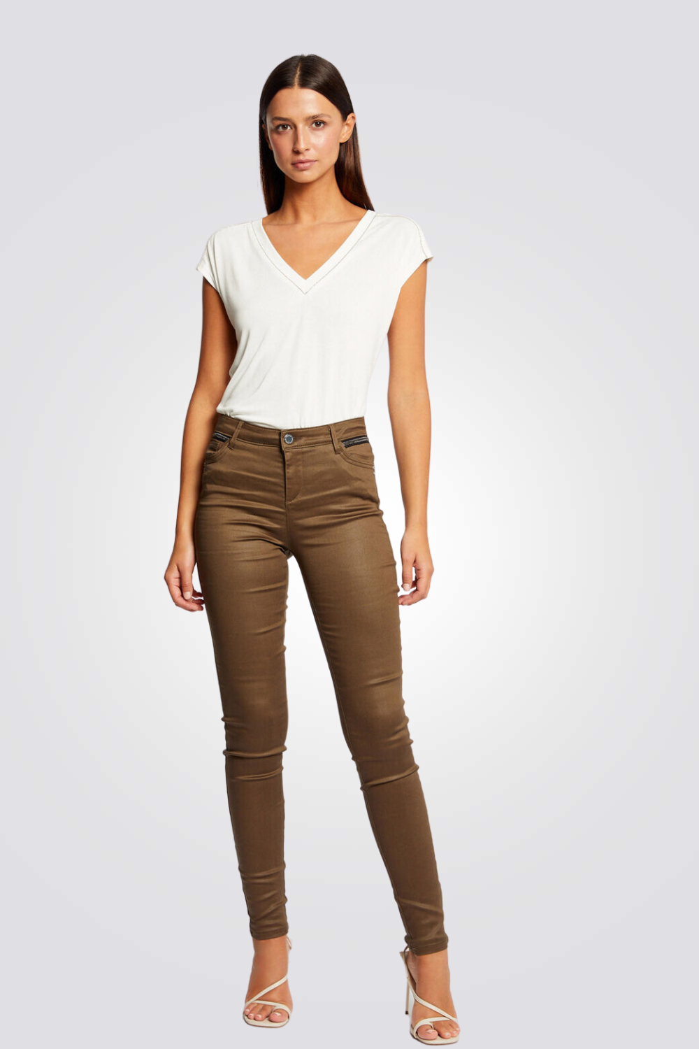 מכנסיים ארוכים לנשים בצבע חום