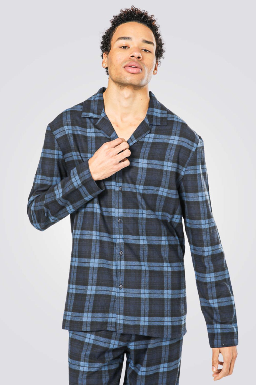 סט פיג'מה מכופתרת פלאנל