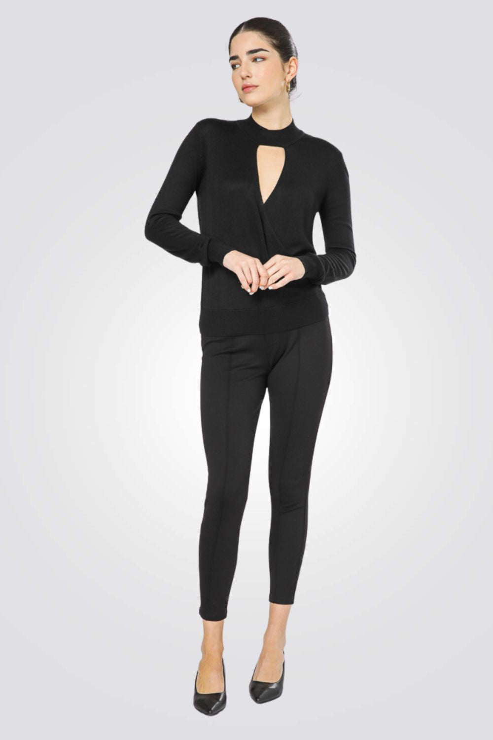 סריג דק בצבע שחור | קנת קול
