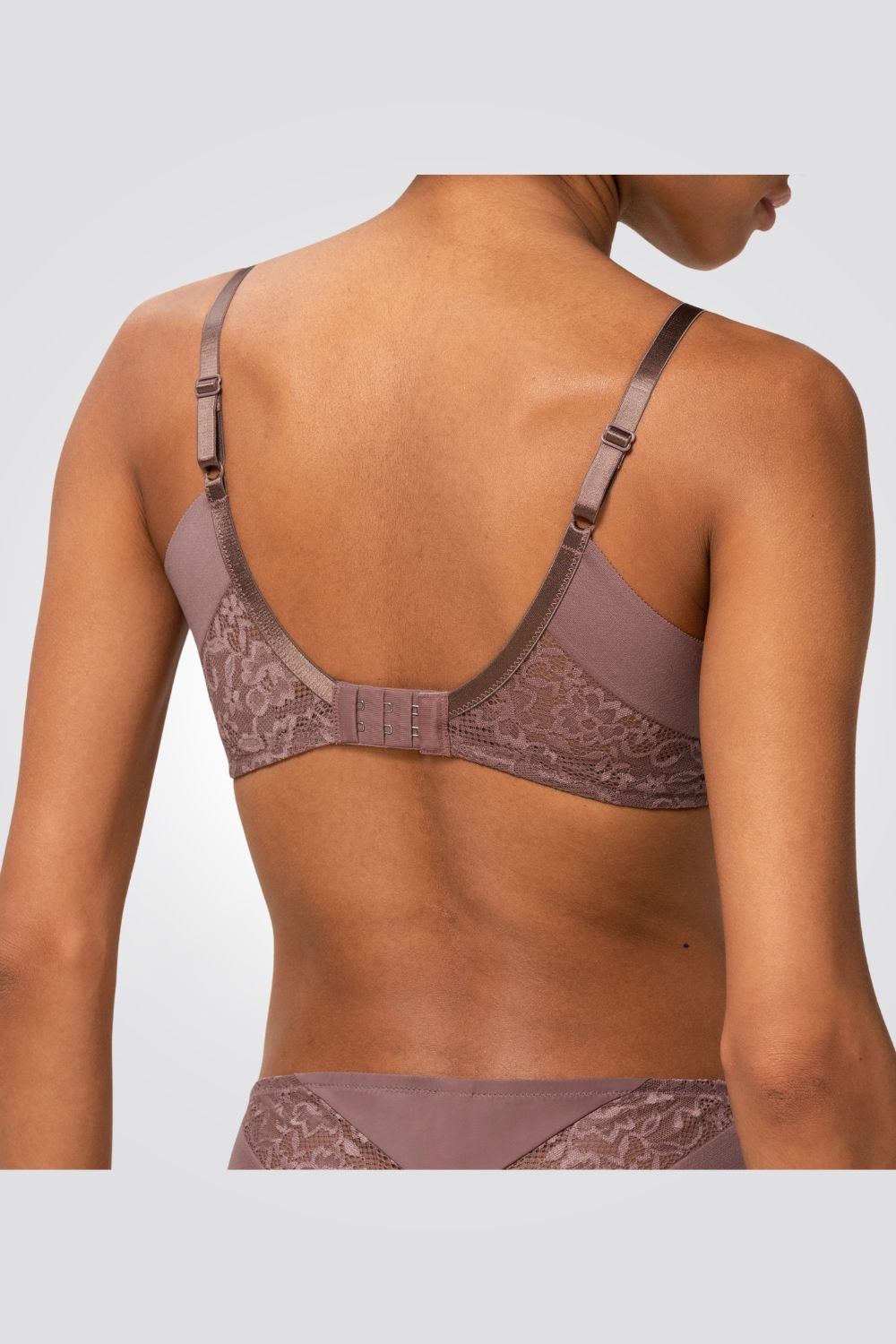 חזייה בגוון חום ורוד - חלק אחורי