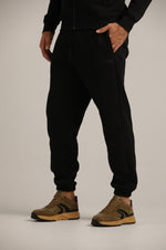 סניקרס עור זמש בצבע חום | קנת קול