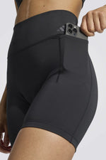 טייץ ספורט קצר עם כיס צד לנשים | אדידס