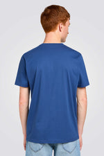 טישירט לוגו בצבע כחול