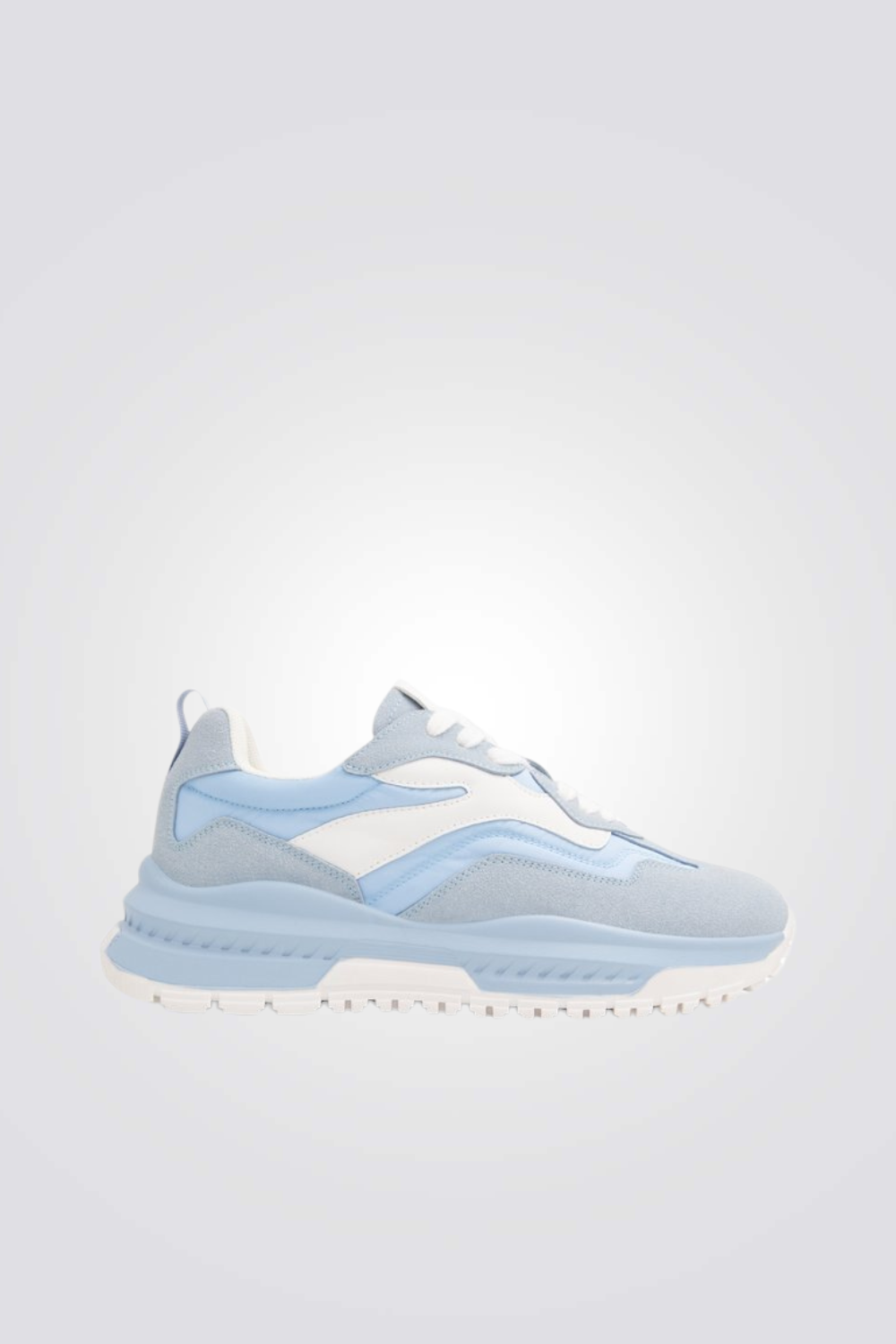 סניקרס דמוי זמש בצבע תכלת