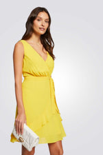 שמלה מיני עם חגורה