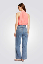 גופיה עם קולר בצבע ורוד