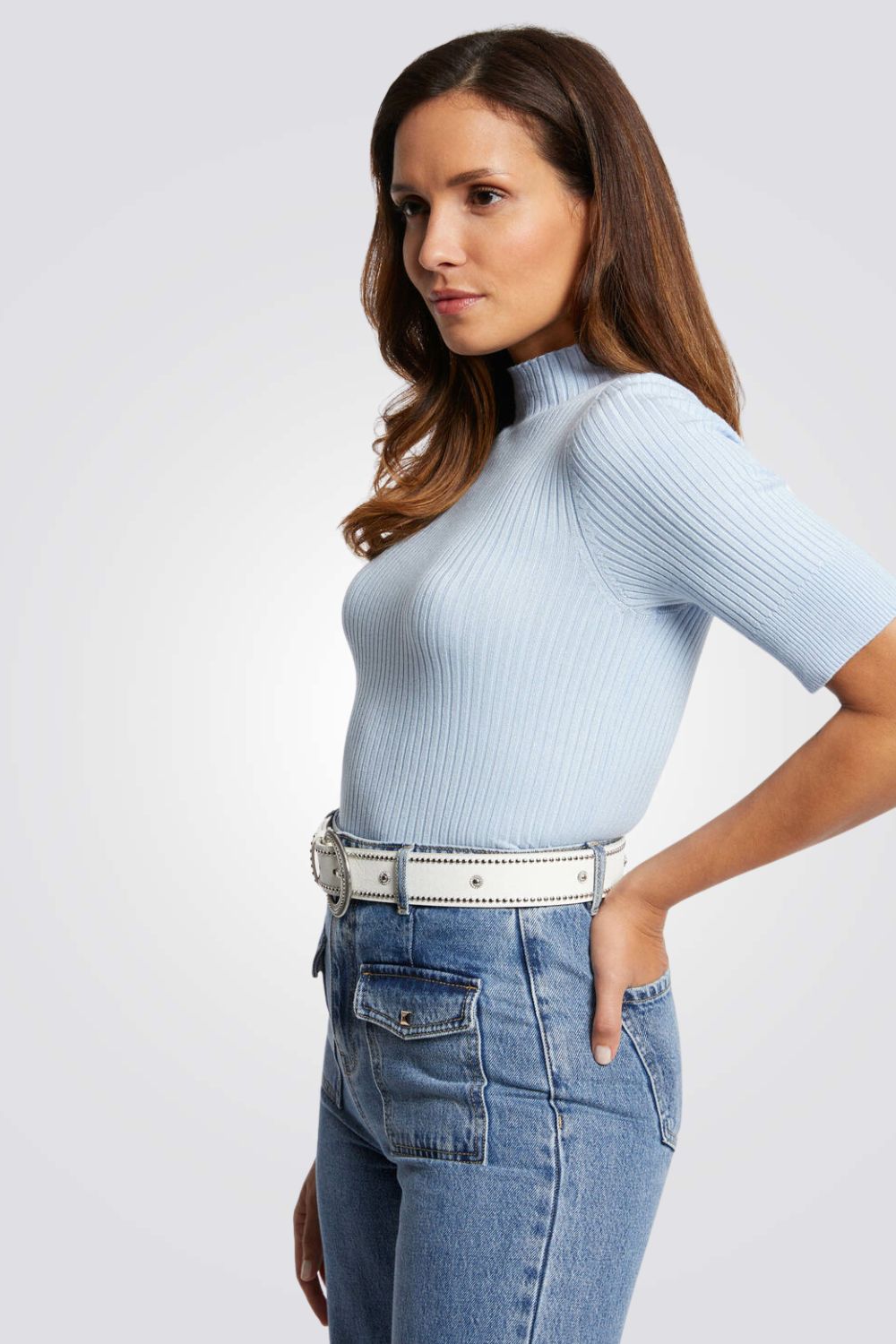 חולצה סריג בצבע כחול