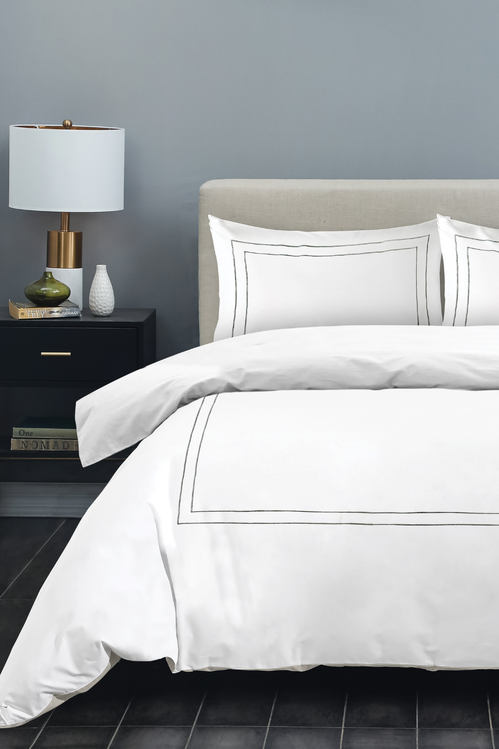 ציפית לכרית 100% כותנה סאטן בצבע לבן דגם EMMIT