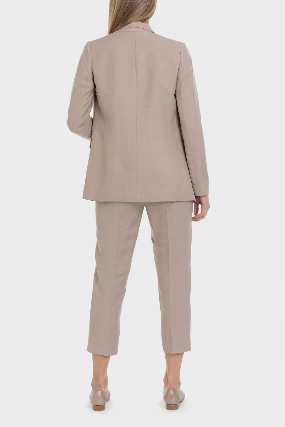 בלייזר בצבע בז'