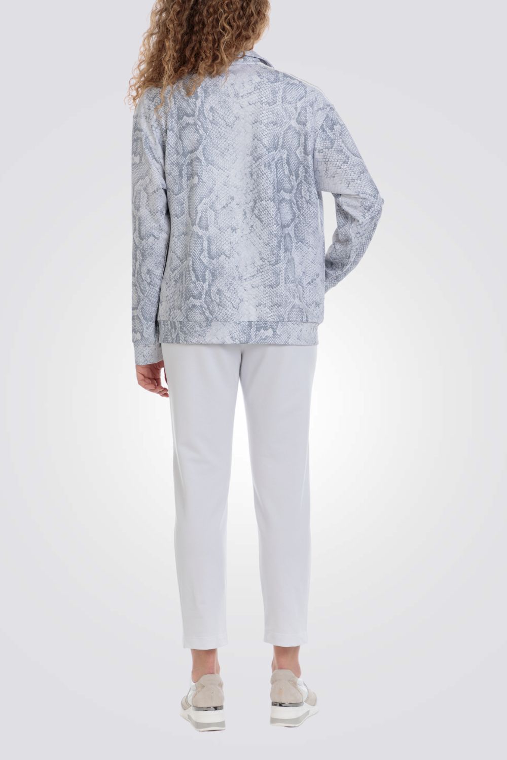 ג'קט עם הדפס מנומר בצבע אפור