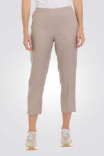 מכנסיים מחוייטים בצבע בז'