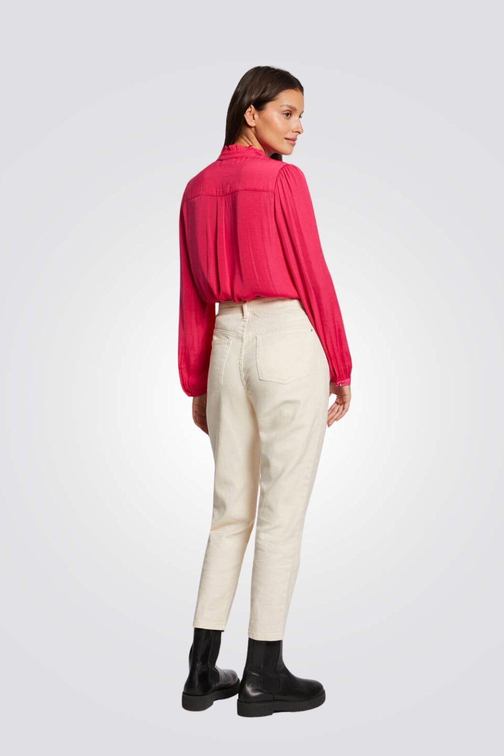 חולצה עם שרוולים ארוכים בצבע ורוד