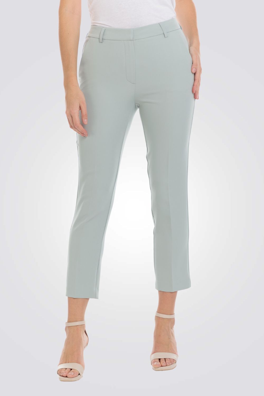 מכנסיים מחוייטים בצבע ירוק בהיר