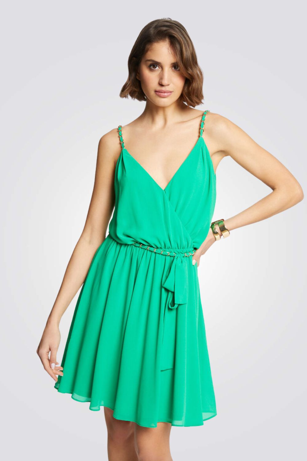 שמלה מיני מעטפת עם חגורה