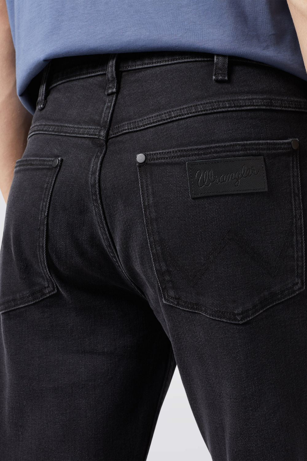 ג'ינס GREENSBORO בצבע שחור