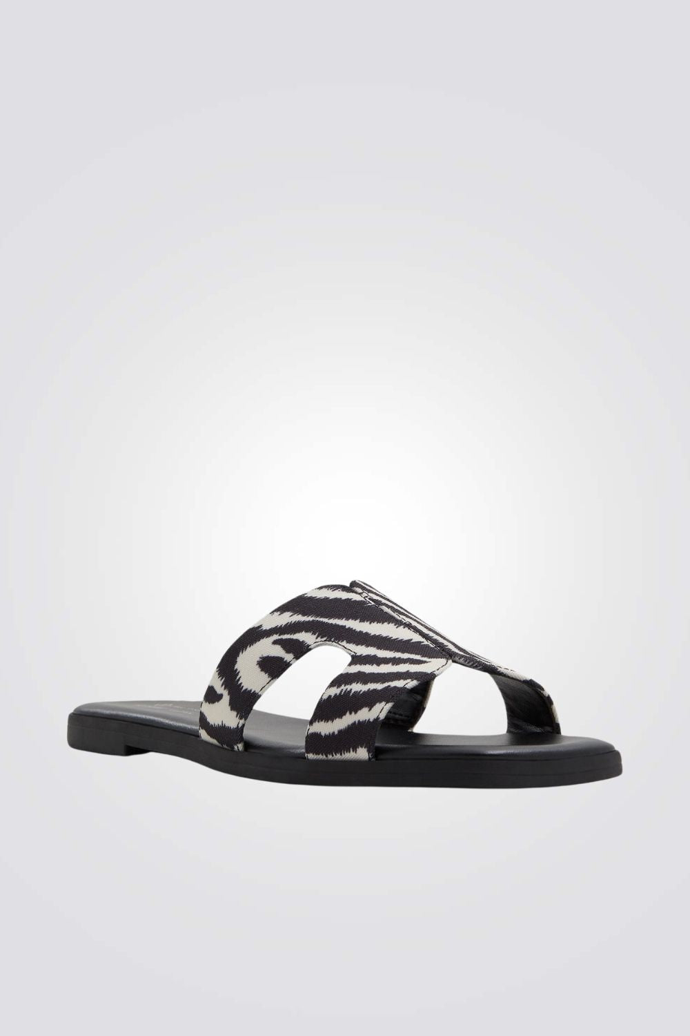 כפכף רצועות בצבע שחור לבן