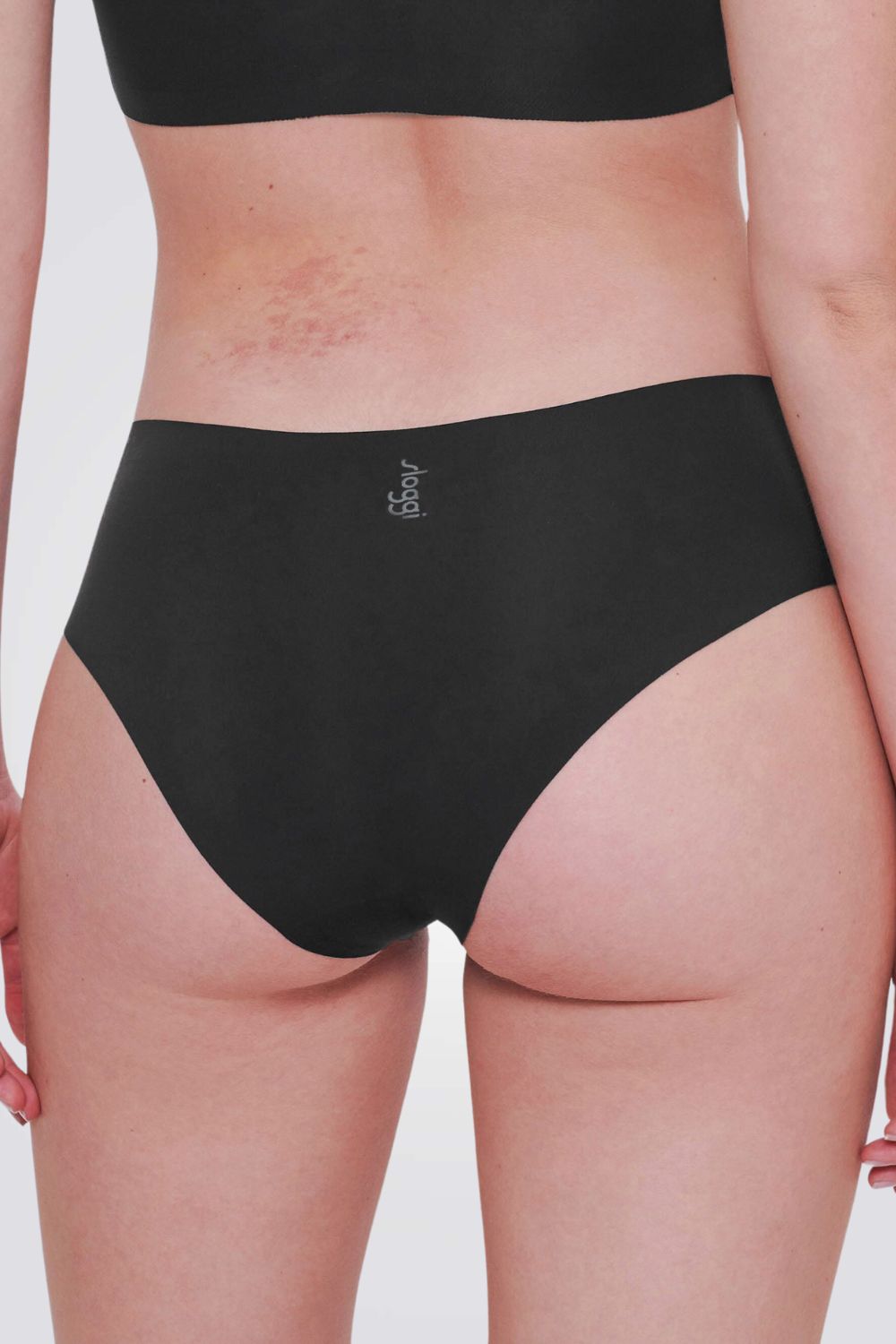 תחתוני היפסטר Zero Feel בצבע שחור