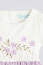 שמלת תינוקות חגיגית לבן עם טול סגול בהיר