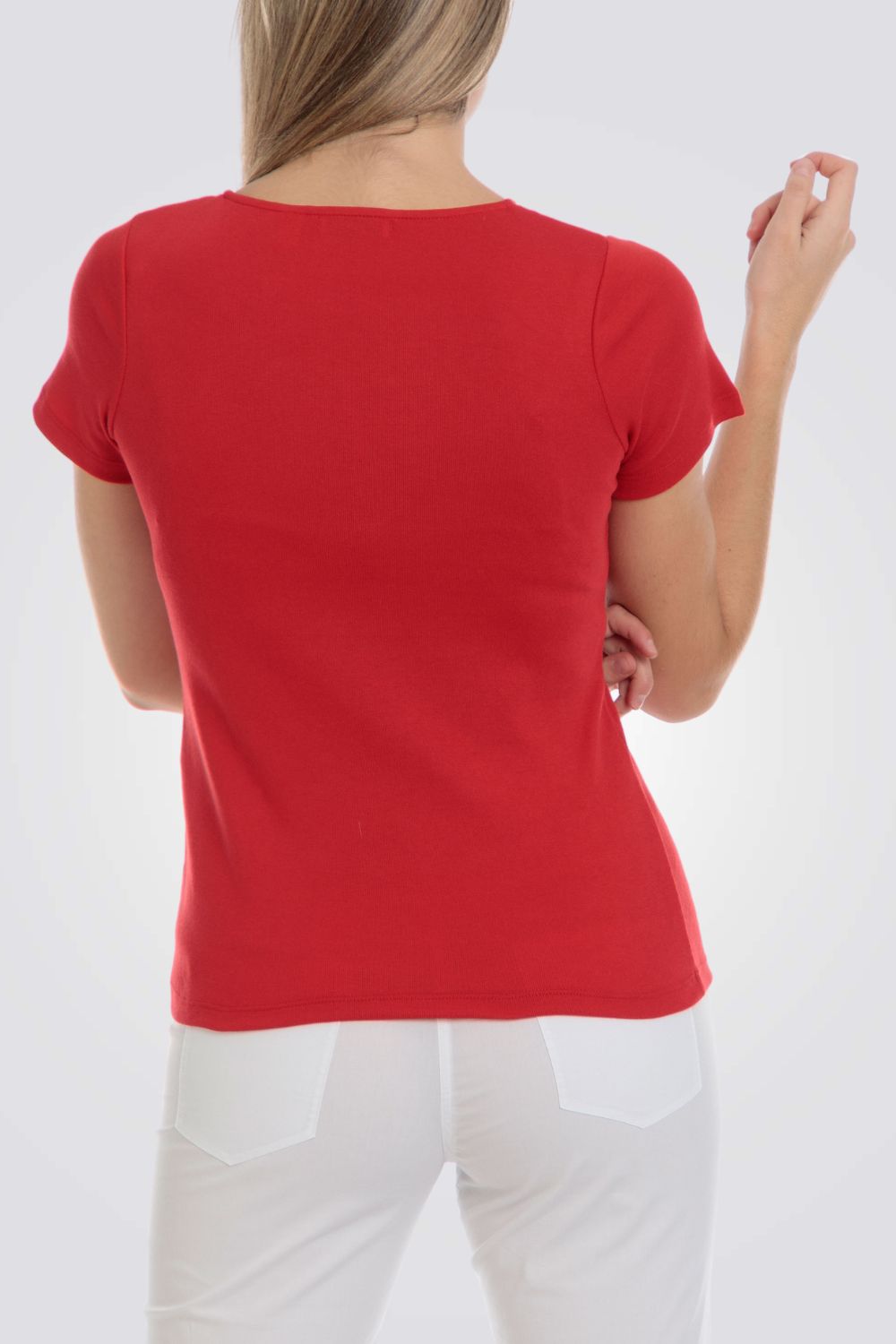 טישירט עם צווארון עגול