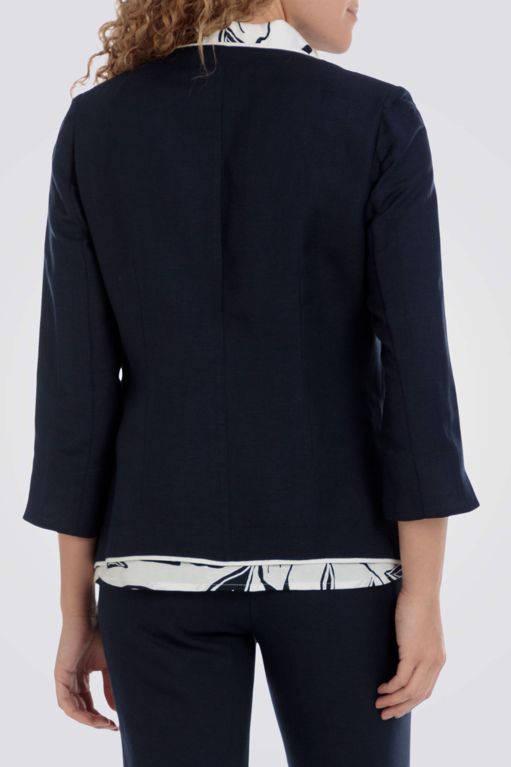 בלייזר פשתן בצבע נייבי