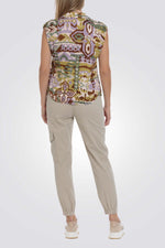 מכנס עם כיסים בצבע בז'