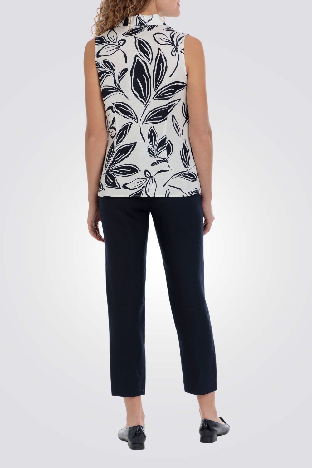 גופיה מכופתרת עם הדפס