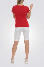 טישירט עם צווארון עגול