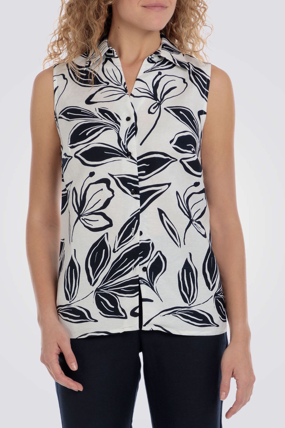 גופיה מכופתרת עם הדפס