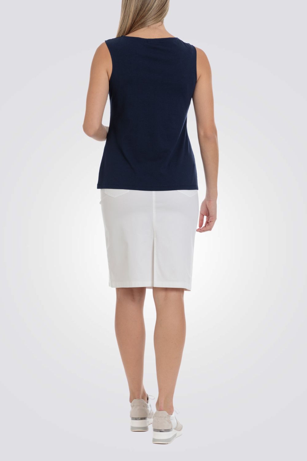 חצאית באורך ברך