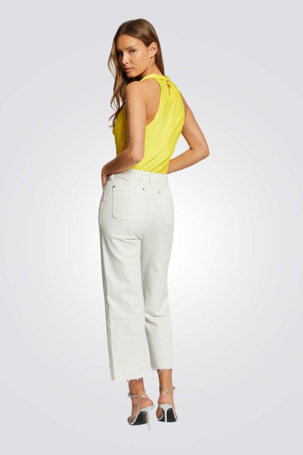 גופיה אפקט סאטן