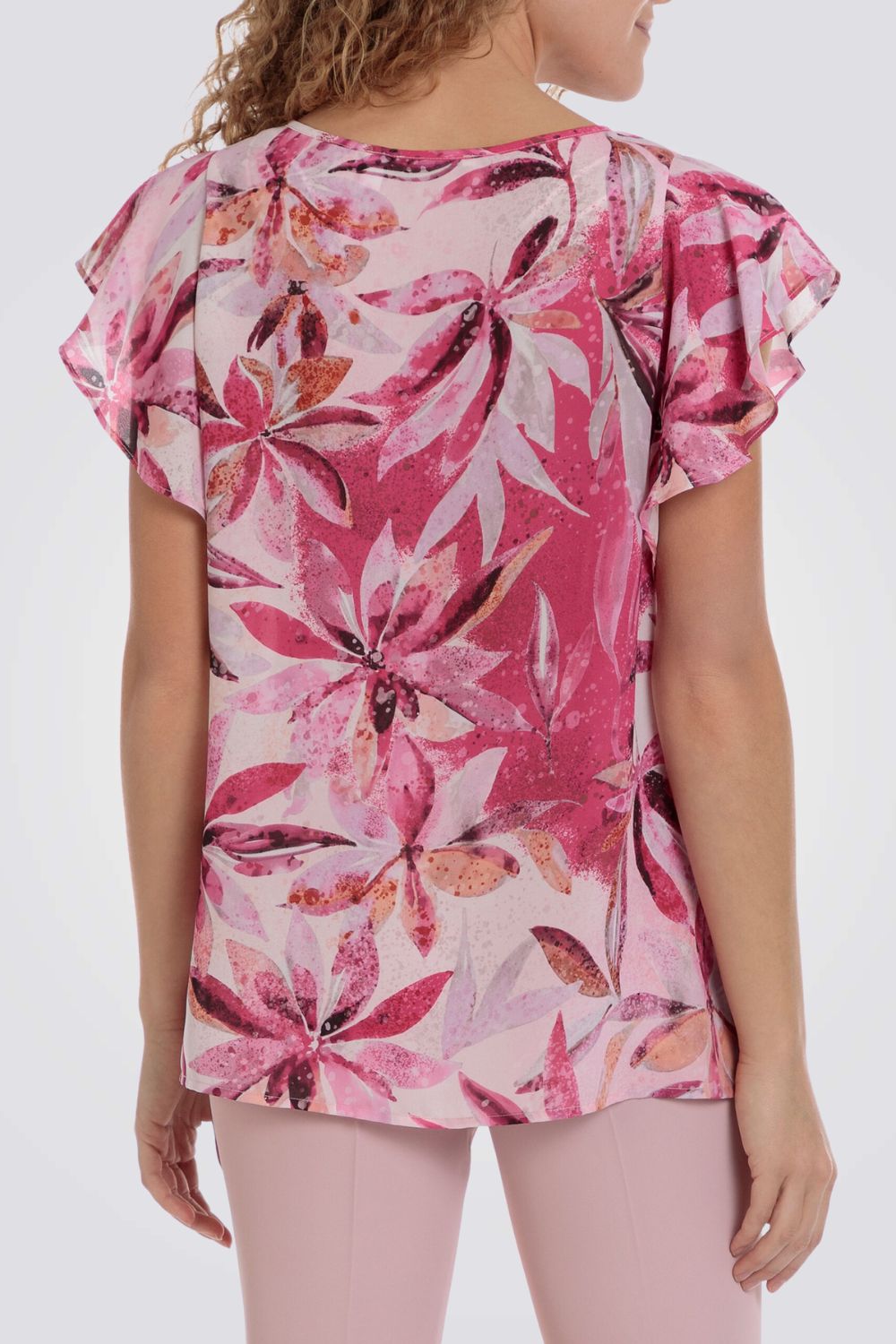 חולצה עם הדפס פרחוני בצבע ורוד