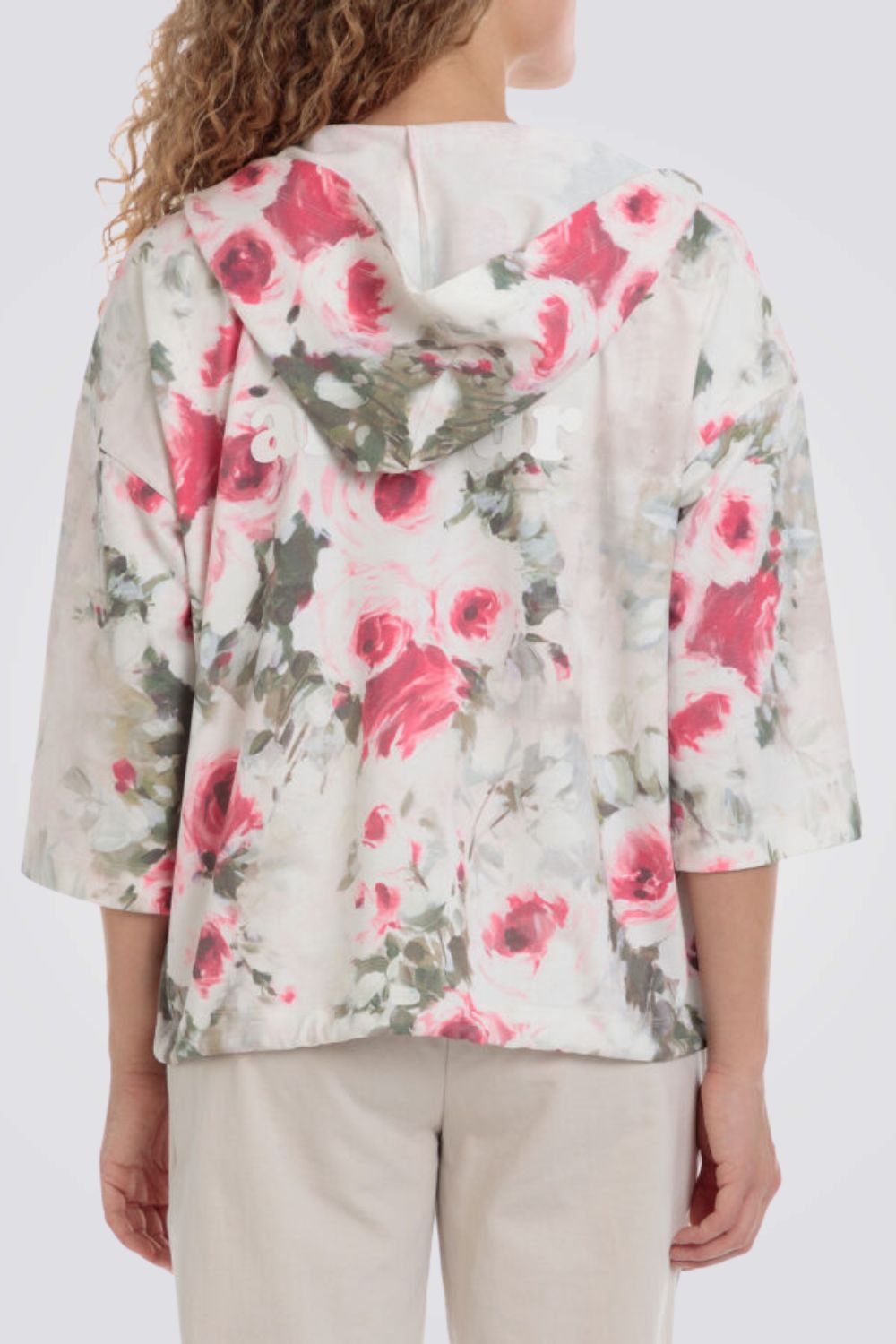 ג'קט עם הדפס פרחוני