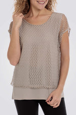 חולצה עם רשת