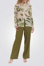 מכנס רגל רחבה בצבע ירוק זית 