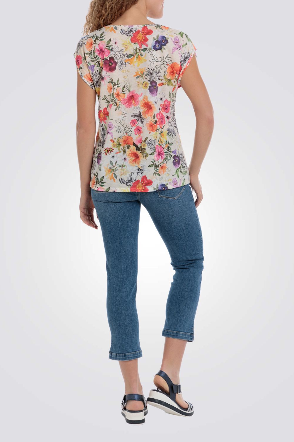 מכנס ג'ינס בצבע כחול בהיר