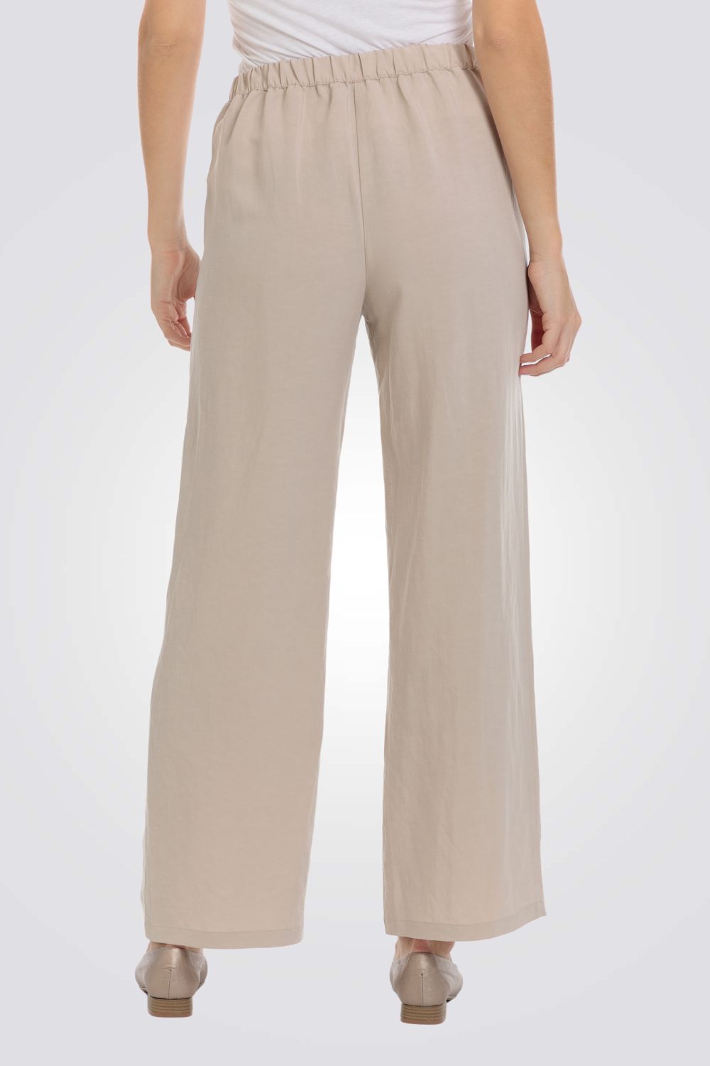 מכנס רגל רחבה בצבע בז'