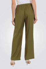 מכנס רגל רחבה בצבע ירוק זית 
