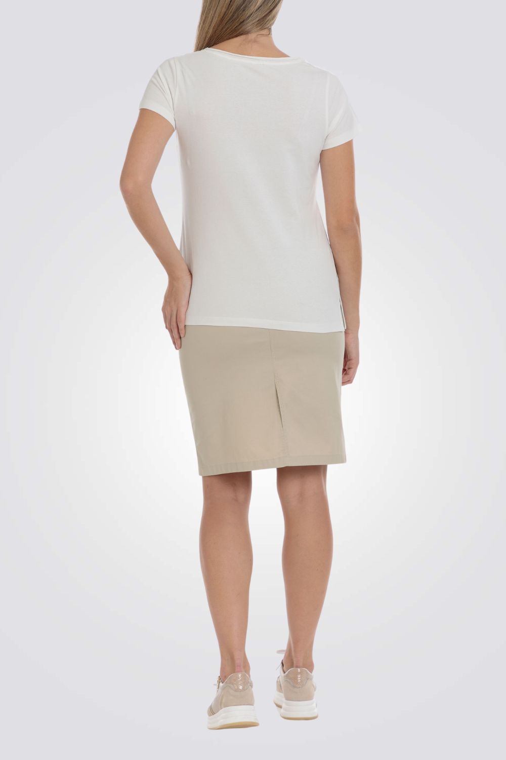 חצאית באורך ברך