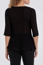 חולצה פליסה בצבע שחור